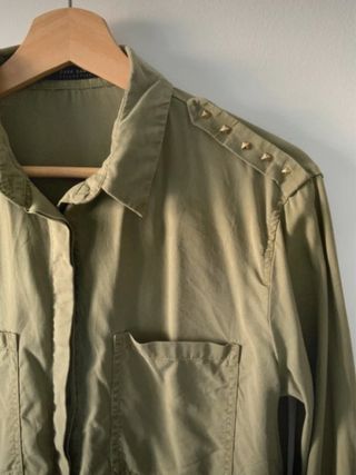 Camisa verde militar Zara M
