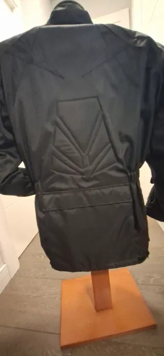 Chaqueta de moto negra