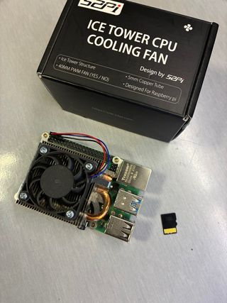 Raspberry Pi 8GB con disipador Geeekpi + SD 32GB