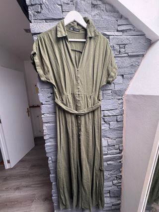 Vestido largo Zara verde militar