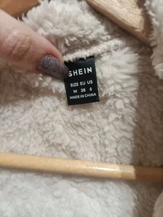 Abrigo pelo suave SHEIN LUNE beige