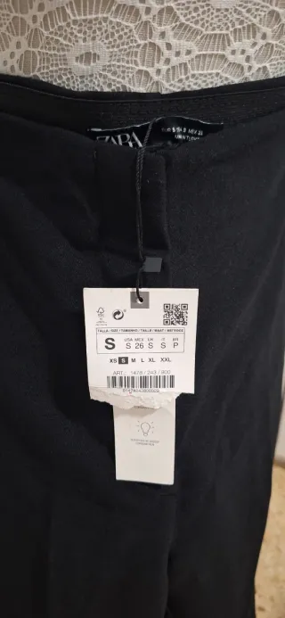Pantalón Zara
