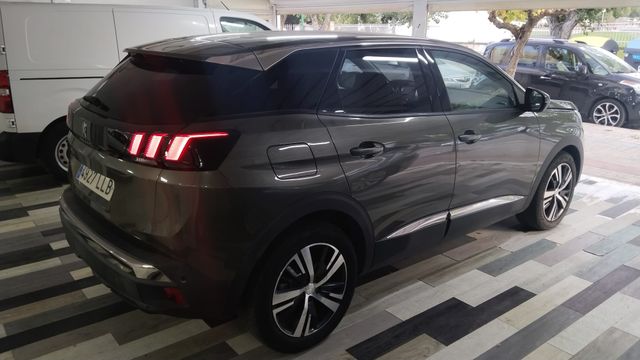 PEUGEOT 3008 1.5 BlueHDi 130CV SS ALLURE PacK