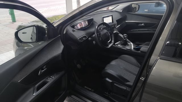 PEUGEOT 3008 1.5 BlueHDi 130CV SS ALLURE PacK