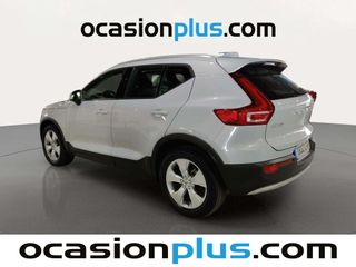 Volvo XC40 D3 Momentum Pro Auto 110 kW (150 CV)