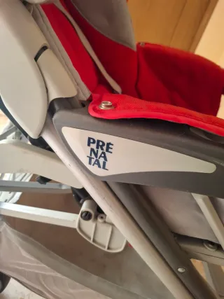 Carrito de bebé y colchoneta nueva