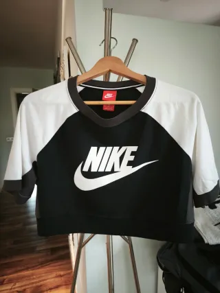 Camiseta Nike Crop Top
