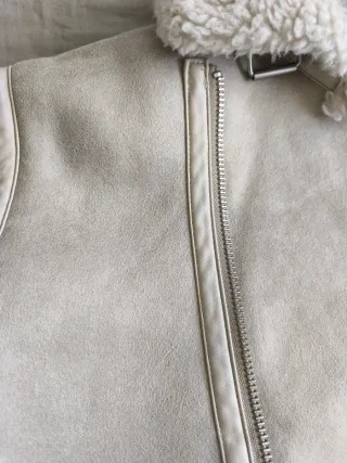 Chaqueta Zara efecto piel borreguito