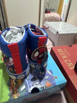 Zapatos Spiderman Talla 35 Nuevos