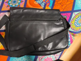 Bolso National Geographic Piel Negro