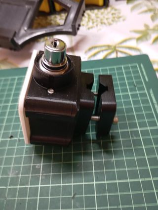 Soporte Oukitel RT3 + Extracción Rápida