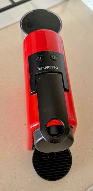 Cafetera Nespresso De'Longhi Roja
