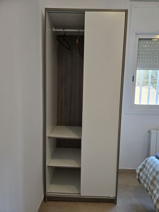 Armario puertas correderas espejo  IKEA ASKVOLL