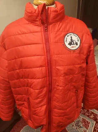 Chaqueta acolchada roja JOTT para hombre