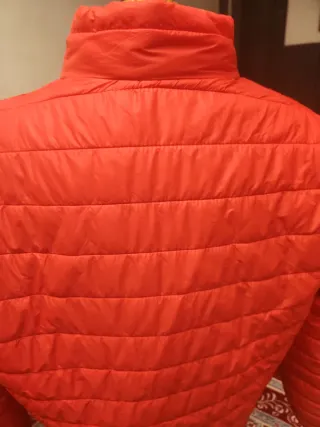 Chaqueta acolchada roja JOTT para hombre