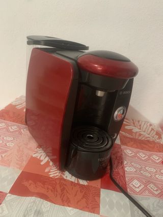 Cafetera Bosch Tassimo Roja y Negra