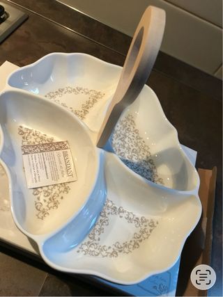 Antipastiera Brandani porcellana con manico legno