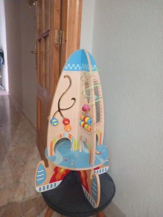 Juguete madera cohete ábaco y laberinto