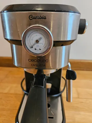 Cafetera Cecotec Cumbia Cafelizzia