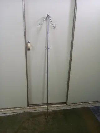 Percha acero inoxidable para colgar material pesca