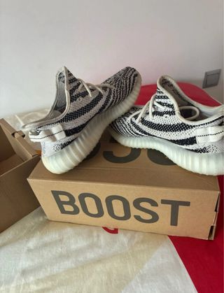 Adidas Yeezy 350 Zebra con caja