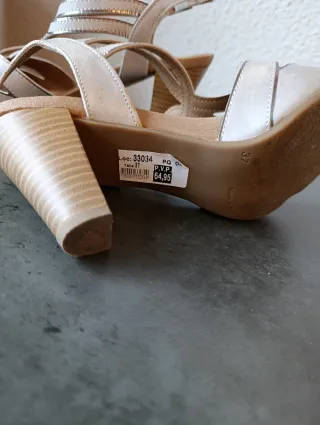 Sandalias de tacón plateadas T-37