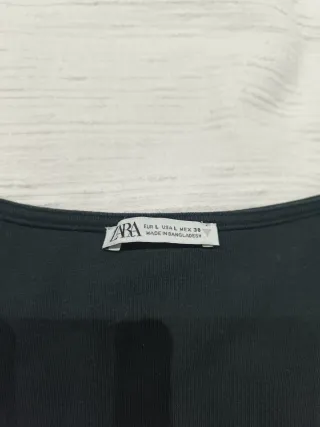 Top Zara Negro Manga Larga Cuadrado