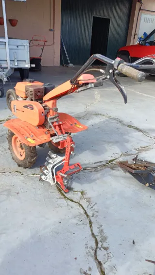 Motoazada Naranja con Accesorios