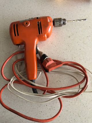 Taladro Eléctrico Naranja