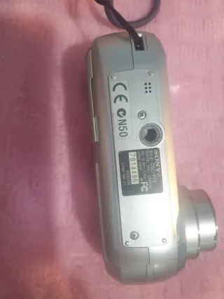 Cámara Sony Cyber-shot Plata 4.1 MP