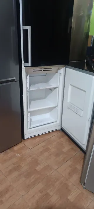 Frigorífico Bosch 2m Negro