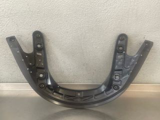 Soporte Pantalla Suzuki Burgman 650 (04)