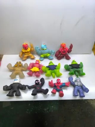Colección Figuras Goo Jit Zu Goma