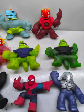 Colección Figuras Goo Jit Zu Goma