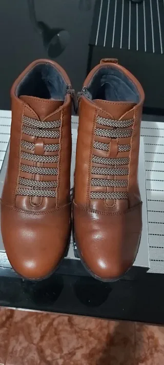 3 Pares Zapatos Marrones (2 Usados 1 Vez)