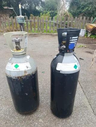 2 Cilindros de Oxígeno