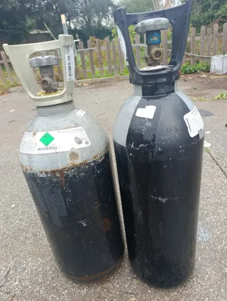 2 Cilindros de Oxígeno