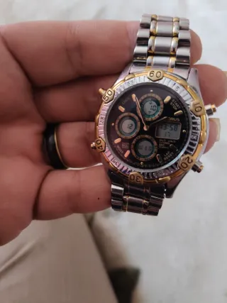 Reloj analógico-digital años 90