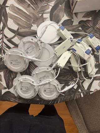 Foco LED Downlight Threeline