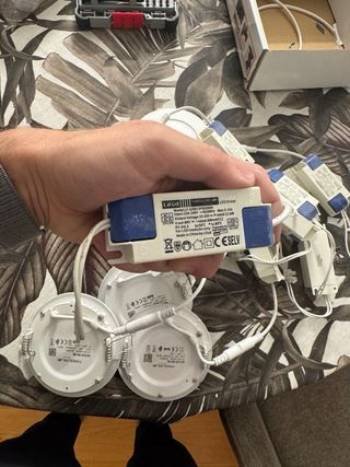 Foco LED Downlight Threeline