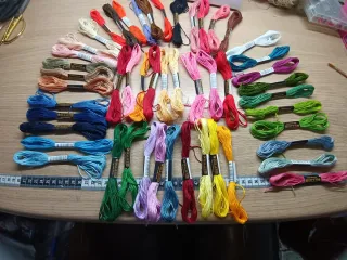 Hilos de bordar para manualidades 50 unidades