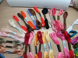 Hilos de bordar para manualidades 50 unidades