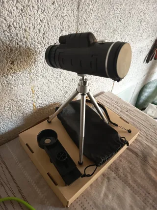 Telescopio Monocular con trípode y funda
