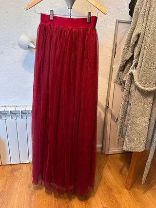Falda larga tul granate