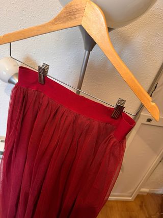 Falda larga tul granate