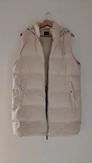 Chaleco acolchado beige mujer