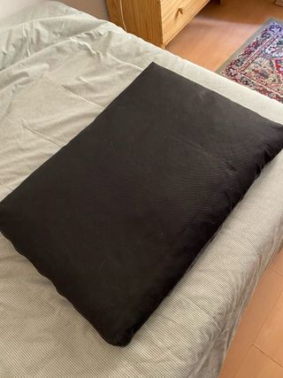 Cama para perro color gris