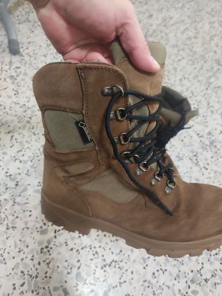 "Solo HOY "Botas Iturri Gore-Tex Talla 44