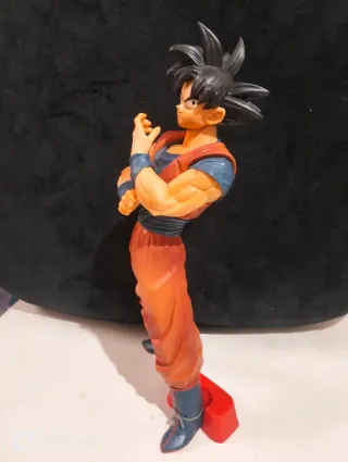 Figura Goku Dragon Ball 27cm