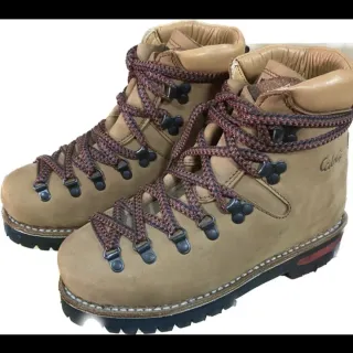 Botas de Montaña Cabrit Talla 38